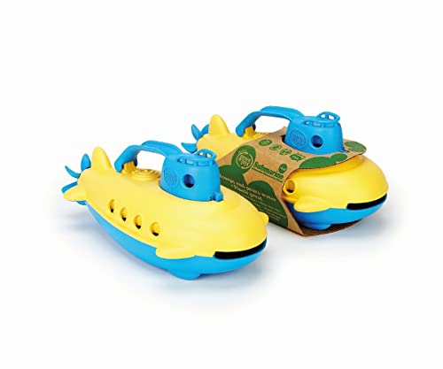Green Toys Submarine - BPA, Phthalate Free Blue Watercraft with Spinning Rear Propeller Made from Recycled Materials. Safe Toys for Toddlers