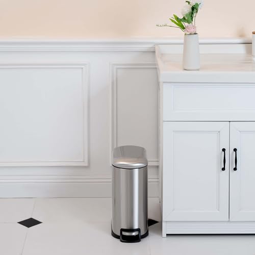 Amazon Basics Rectangular Small Trash Can with Lid and Soft-Close Foot Pedal for Bathroom, Bedroom, Living Room, Office, Smudge Resistant, 20l / 5.3 gallon, Nickel