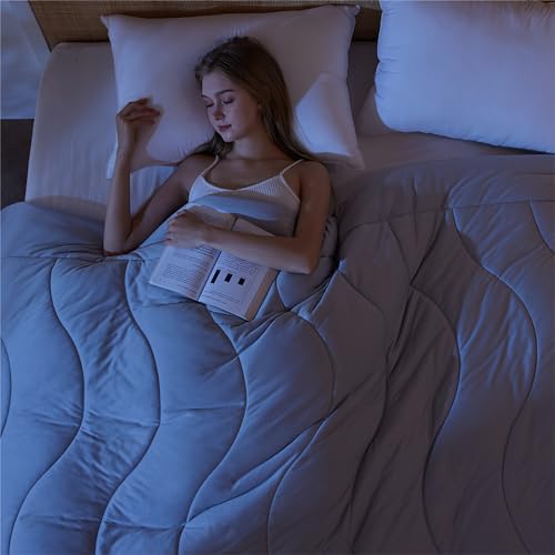 Bedsure Duvet Insert Twin, Lightweight Comforter Twin Size, Ultra Soft Down Alternative Comforter with Corner Tabs, Machine Washable Breathable Bedding, 88x68 inches