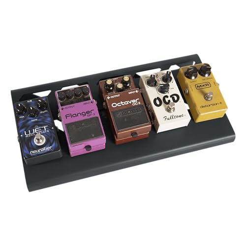 Gator Small Pedalboard with Bag - 15.75 X7 Inches Black