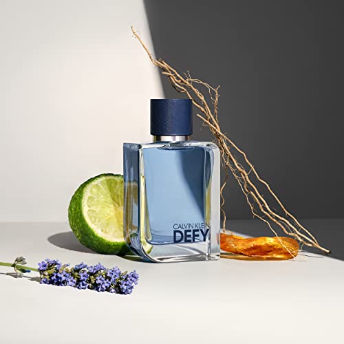 Calvin Klein Defy Eau de Toilette – Woody Men's Cologne – With Notes of Bergamot, Lavender, Vetiver Oil, & Amber Musk – Luxury Perfumes for Men – Long Lasting Fragrance