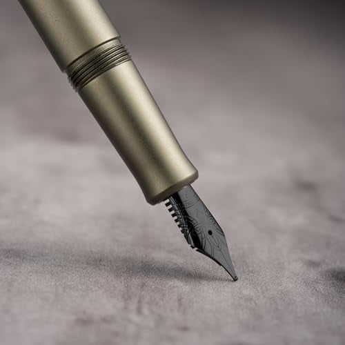 Hongdian M2 Black Forest Mini Fountain Pen, Medium Nib & Sleek Shape Aluminium Short Pocket Travel Pen (Army Green)