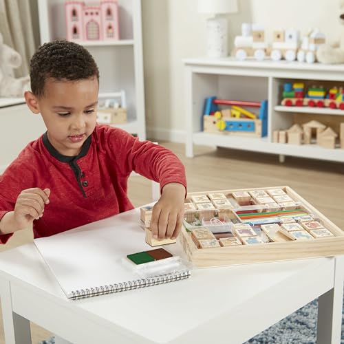 Melissa & Doug Deluxe Wooden Stamp Set: Animals - 30 Stamps, 6 Markers, 2 Stamp Pads Kids Art Projects, Wooden Stamps With Washable Ink, For Kids Ages 4+