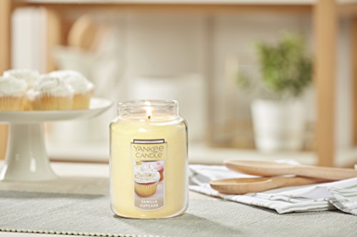 Yankee Candle Vanilla Cupcake Scented 22oz Single Wick Candle, Over 110 Hours of Burn Time, Ideal for Creating Relaxing Ambience & Holiday Gifting, Classic Large Jar, Cream