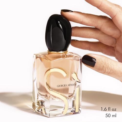 Armani Beauty– Sì – Eau de Parfum – Women's Perfume – Modern Chypre Fragrance – Blackcurrant Nectar, Rose De Mai & Freesia, Patchouli Notes - 1.0 Fl Oz