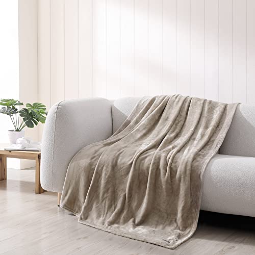 Poppy & Fritz Ultra Soft Plush Fleece Reversible Bedding, Lightweight Home Decor for All Seasons Blanket, Twin, Solid Beige