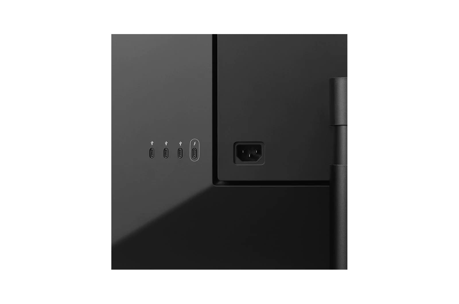 LG 27” 27MD5KB-BUltraFine™ 5K IPS Monitor with Thunderbolt 3 & Type C Ports & macOS Compatibility, Black