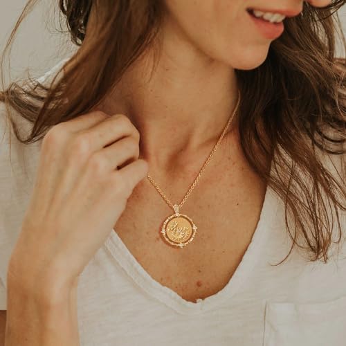 MTMY Birth Flower Necklaces for Women 14K Gold Plated Birth Month Flower with Birthstone Reversible Coin Pendant Necklaces Personalized Custom Floral Jewelry (April)