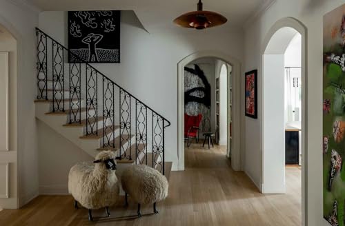 Galerie Half: Selected Works / Spaces