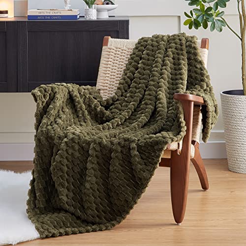 EXQ Home Fleece Throw Blanket for Couch or Bed - 3D Ribbed Jacquard Decorative Blankets - Cozy Soft Lightweight Fuzzy Flannel Blanket Suitable for All Seasons(50"×60",Light Grey)