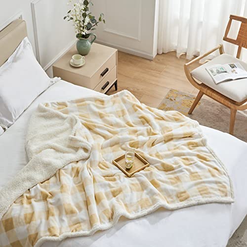 Touchat Sherpa Buffalo Plaid Throw Blanket, Fuzzy Fluffy Soft Cozy Blanket, Fleece Flannel Plush Microfiber Blanket for Couch Bed Sofa(60" X 70", Beige)