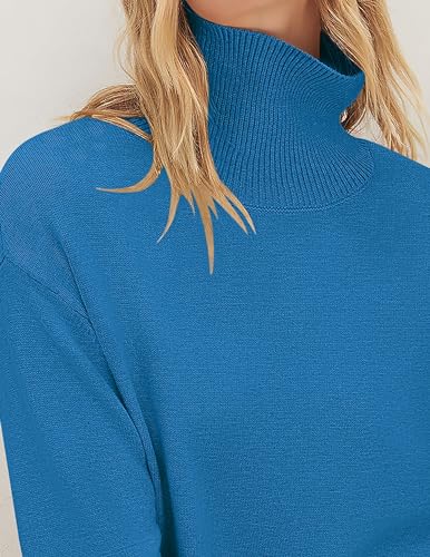 ZESICA Women's 2024 Winter Sweaters Turtleneck Long Sleeve Oversized Split Hem Knitted Pullover Jumper Sweater Tops,Rust,Large