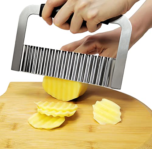 Crinkle Cutter Stainless Steel Potato Slicer Heavy Duty Wavy Crinkle Cutting Chopping Tools with Wooden Handle for Carrot Veggies (1, Black)