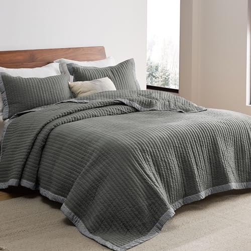Bedsure Pink Bedspread Coverlet King Size - Lightweight Soft Quilt Bedding Set for All Seasons, Corduroy Pattern Quilt Set, 3 Pieces, 1 Quilt (106"x96") & 2 Pillow Shams (20"x36"+2")