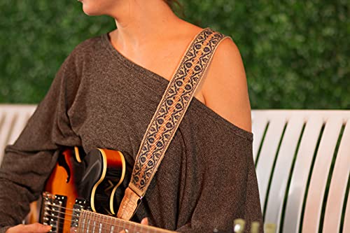 Levy's Leathers 2" Hemp ‘Vegan’ Guitar Strap With Berry And Taupe Motif On Natural Hemp Webbing With 2-Ply Cork Ends (MH8P-007)
