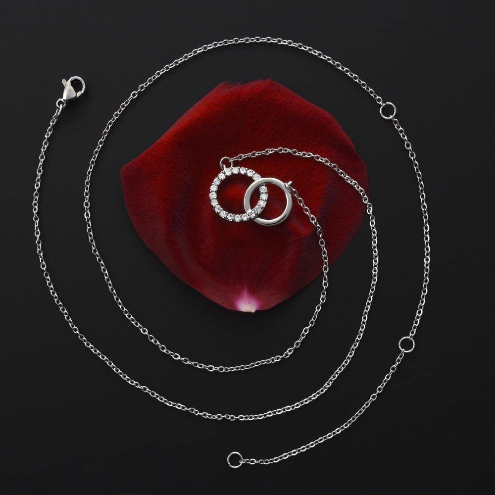 FG Family Gift Mall Sisters Gifts From Sister Necklaces For 2 Big Sister and Little Sister Happy Birthday Present For Women Jewelry Best Sister with Message Card and Gift Box, Stainless Steel, Cubic