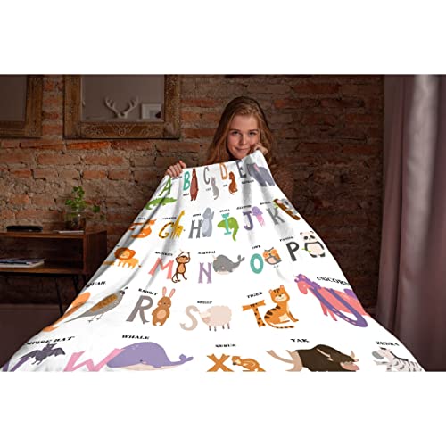 Highland Cow Christmas Blanket Flannel Fleece Throw Blankets for Adult and Kids Soft Fuzzy Plush Blanket Cozy Lightweight All Seasons for Travel Bed and Couch 60"x80"