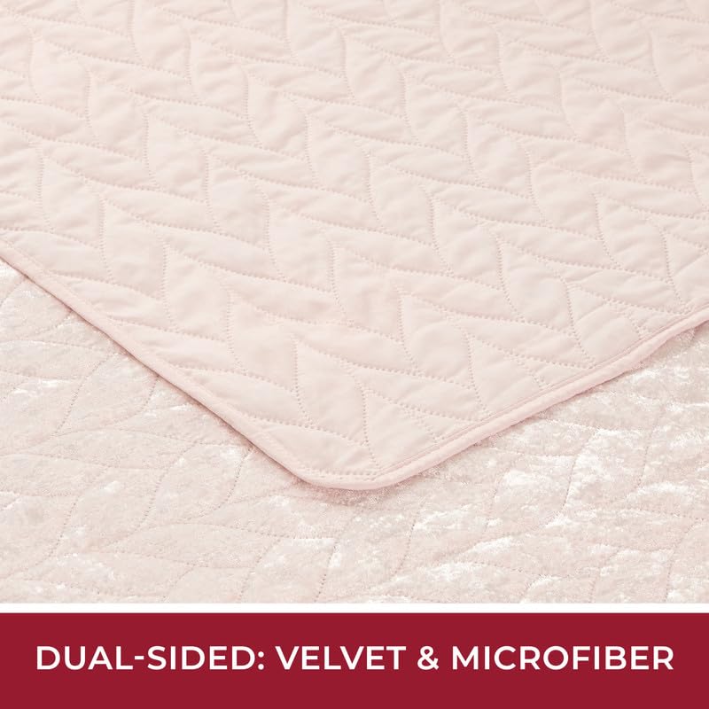 Mellanni Oversized Queen Velvet Quilt Set - Bedding Cover with Shams - Ultrasonic Quilting Technology - 3 Piece Oversized Quilt Set - Bedspreads & Coverlets (Full/Queen, Blush Pink)