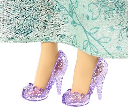 Mattel Disney Princess Toys, Snow White Fashion Doll, Sparkling Look with Black Hair, Brown Eyes & Hair Accessory, Inspired by the Movie