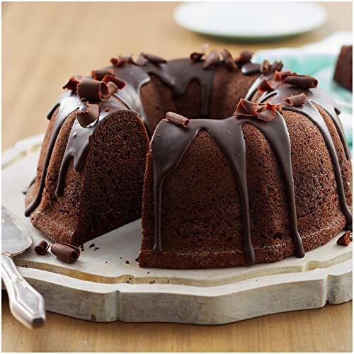 Wilton Perfect Results Premium Non-Stick 9-Inch Fluted Tube Cake Pan, Set of 2