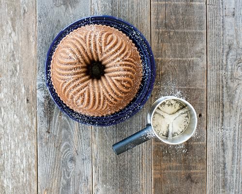 Nordic Ware Bavaria Bundt Pan, 10-Cup, Graphite