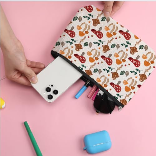 ZHAMEN Mushroom Gifts Cute Mushroom Stuff Makeup Bag Mushroom Accessories Mushroom Things Makeup Pouch for Women Cousin Sister Mushroom Lovers Mushroom Themed Gifts Cosmetic Bag Mushroom Party Favors