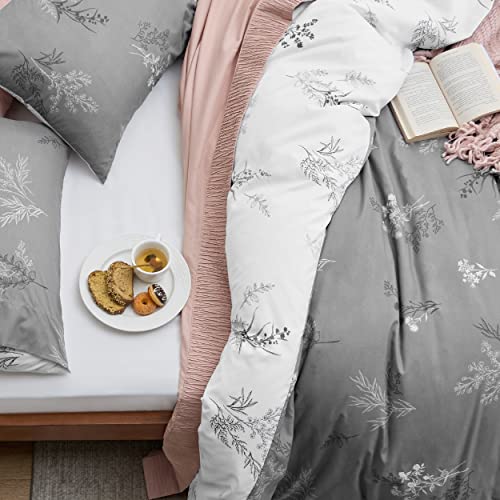 Bedsure Duvet Cover Queen Size - Cute Reversible Floral Duvet Cover Set with Zipper Closure, Misty Lilac Bedding Set, 3 Pieces, 1 Duvet Cover 90"x90" with 8 Corner Ties and 2 Pillow Shams 20"x26"