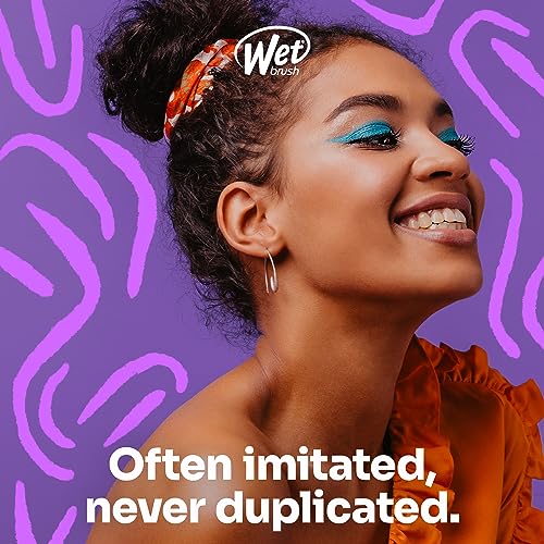 Wet Brush Shower Hair Brush Detangler - Exclusive Ultra-soft IntelliFlex Bristles - Minimizes Pain And Protects Against Split Ends & Breakage - Comb For Women, Men, Wet & Dry Hair - Green Glitter