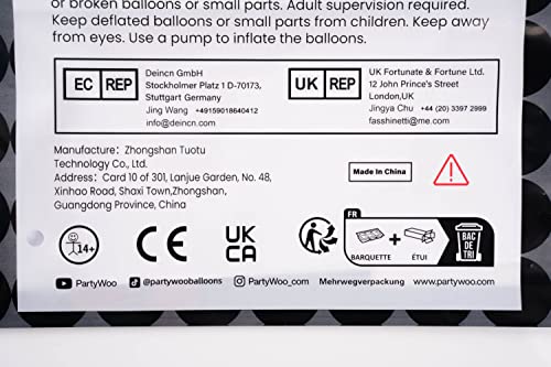 PartyWoo Gold Foil Tablecloth, 54 x 108 Inch Stripe Rectangle Party Tablecloth, Foil Tablecloth for 6 to 8 Foot Table, Metallic Table Cover, Waterproof Table Cloth for Birthday, Wedding (1 Pack)