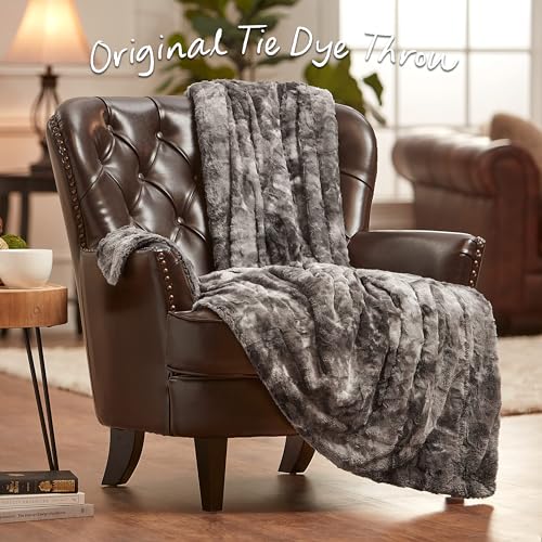 Chanasya Premium Wolf Faux Fur Throw Blanket - Soft, Fuzzy Sherpa & Minky Throw Blanket - for Bed or Couch - 92" x 85” (Queen Size) - White