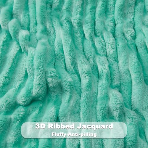 NEWCOSPLAY Super Soft Queen Blanket Navy Premium Silky Flannel Fleece 3D Ribbed Jacquard Lightweight Bed Blanket All Season Use (Navy Ribbed, Queen(90"x90"))