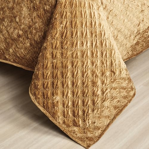 Fredsure Distressed Velvet Quilt Set, 3 Pieces Camamel Gold Queen, Distressed Velvet Face and Brushed Microfiber Reverse with Geometry Embroidery Quilting