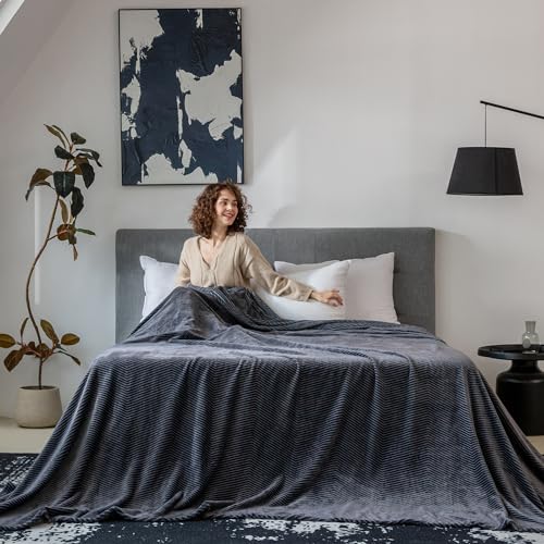 KORBLISS Oversized Blanket 120x120 Inches, Giant Huge Blanket 10'x10' Blanket for Bed, Sofa,Travel and Camping, Extra Large Big Soft Blanket Fits The Whole Family and Outdoor, Dark Grey - Waffle