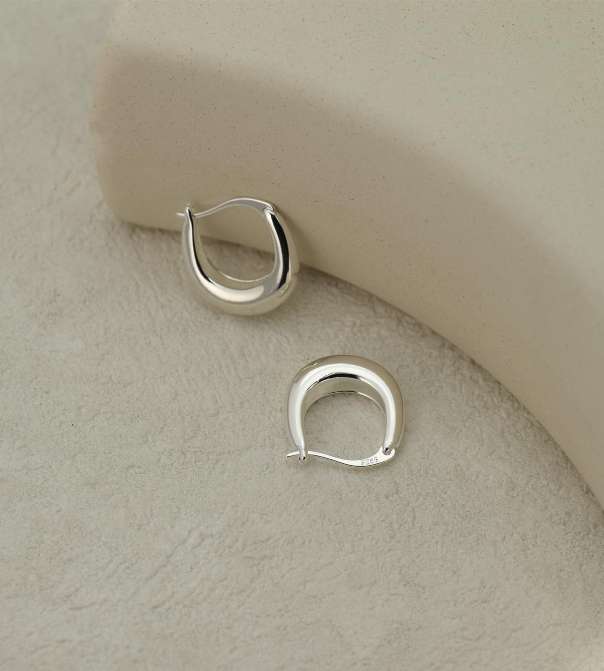 Vetieeimo Basic Crescent Moon 925 Sterling Silver Chunky Huggie Hoop Earrings Thick Lightweight Gold Hoop Earrings Jewelry Gift for Women Girls (Silver)