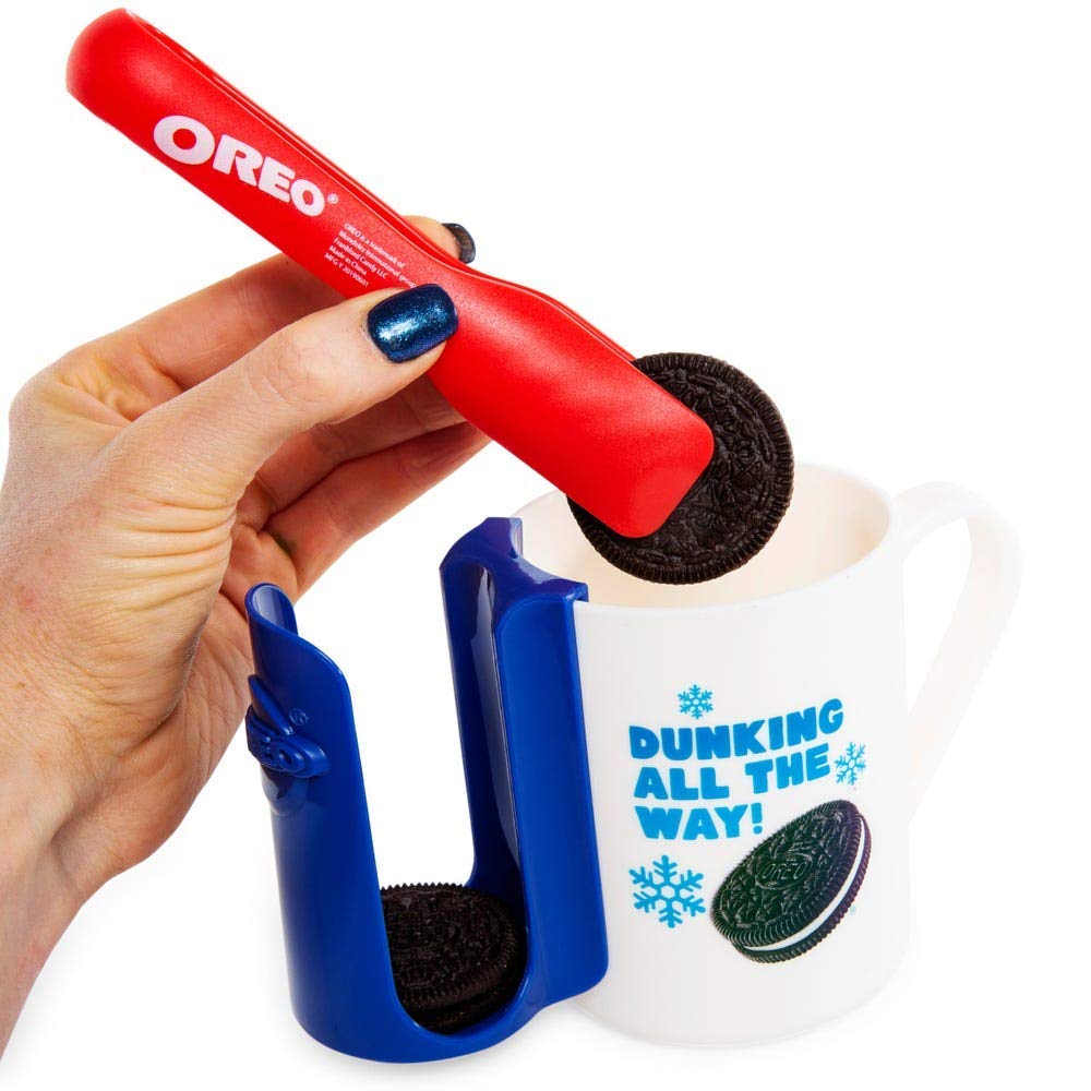 Frankford Oreo Dunk Set With Tongs and Cookies