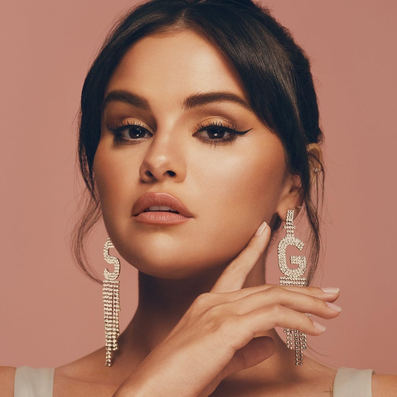 Rare Beauty by Selena Gomez Positive Light Silky Touch Highlighter Enlighten