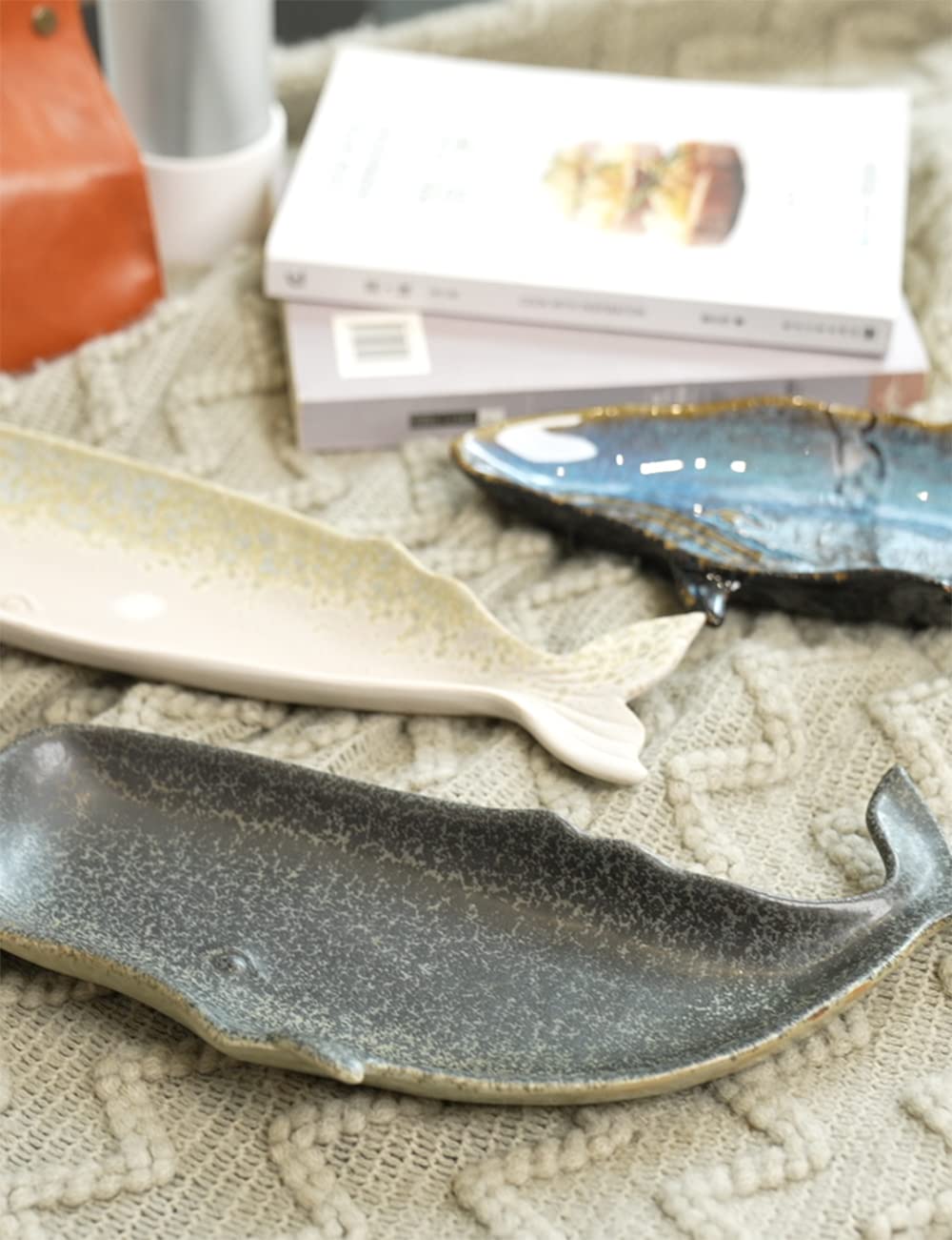 SEINHIJO Candy Dish Jewelry Snack Tray Cookie Nuts Bowl Whale Sculpture Modern Home Decor Gifts Ceramic Arts Crafts 11.5inch