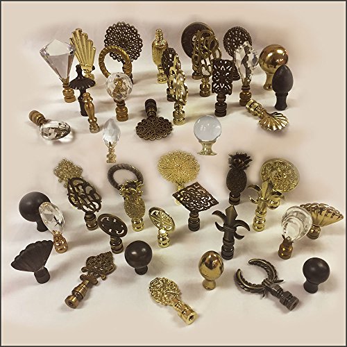 Royal Designs Rope Wreath 2.25" Lamp Finial for Lamp Shade, Antique Brass