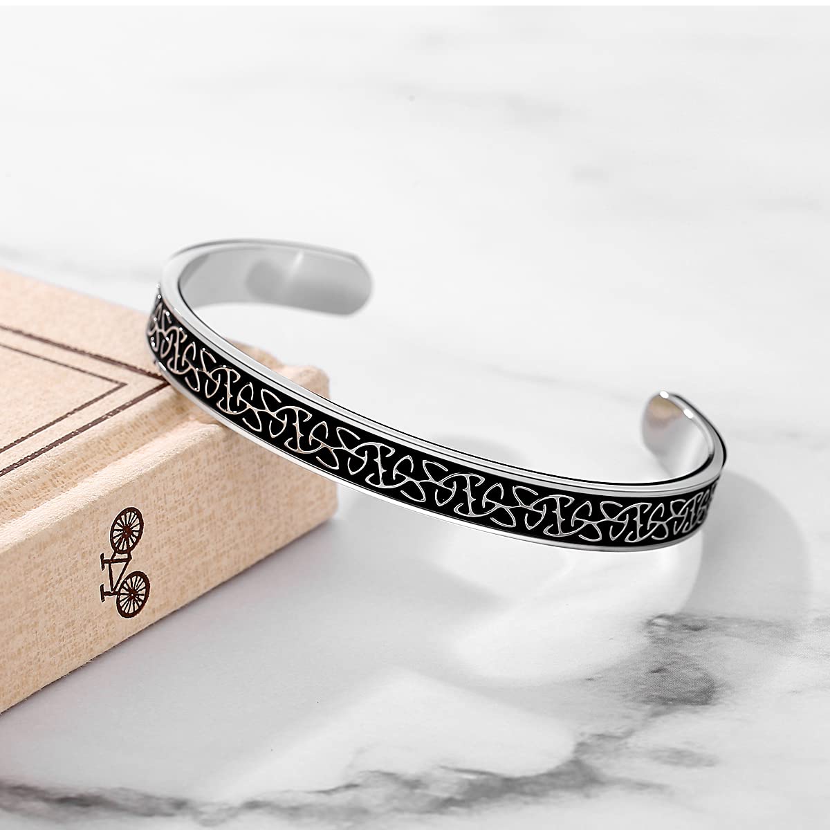 TONY & SANDY Back to School Bracelet Gifts for College Girls High School Inspirational Be Fearless Friendship Jewelry Birthday Christmas Easter Christmas Daughter Granddaughter Graduation