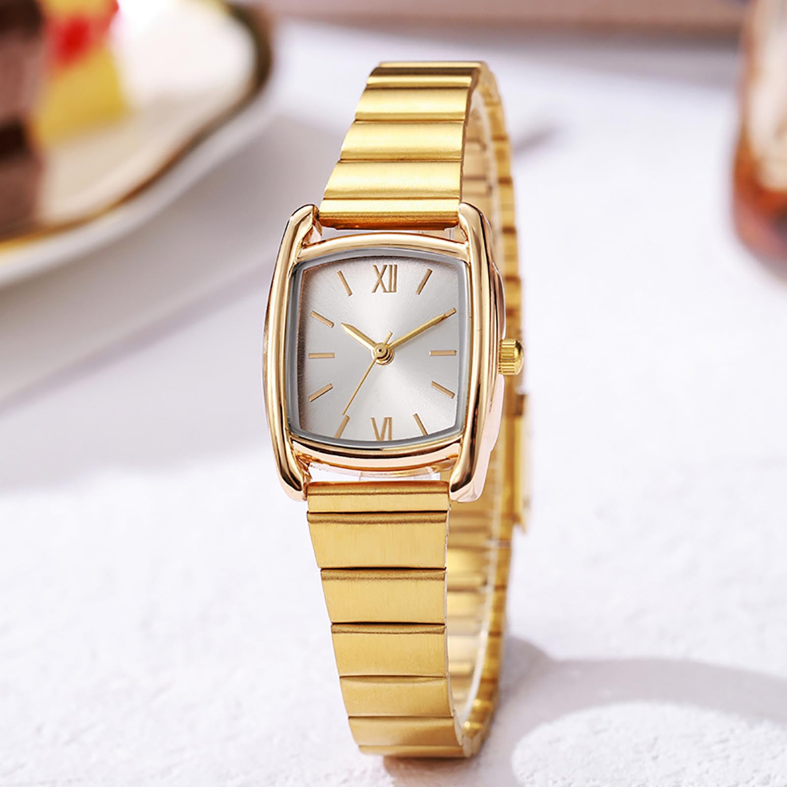 BESTKANG Square Watches for Women with Small Vintage Bracelet,Rectangular Case Roman Dial (Gold White)