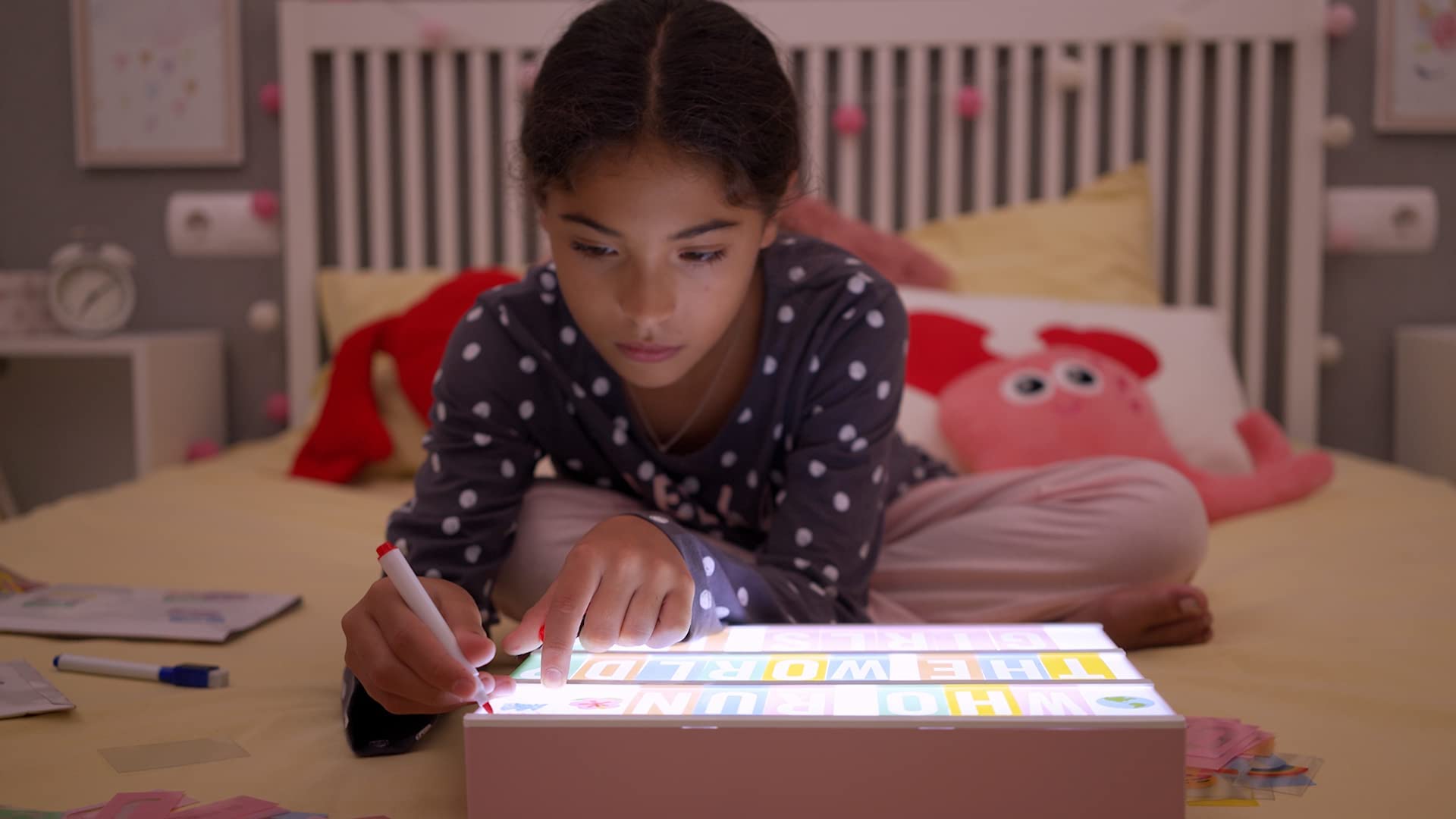 Pink Cinema Light Box with 400 Letters & Emojis & 2 Markers - BONNYCO | Led Light Box Home Office & Room Decor | Light Up Sign Letters Board Gifts for Women & Girls Christmas & Birthdays | Pink Decor