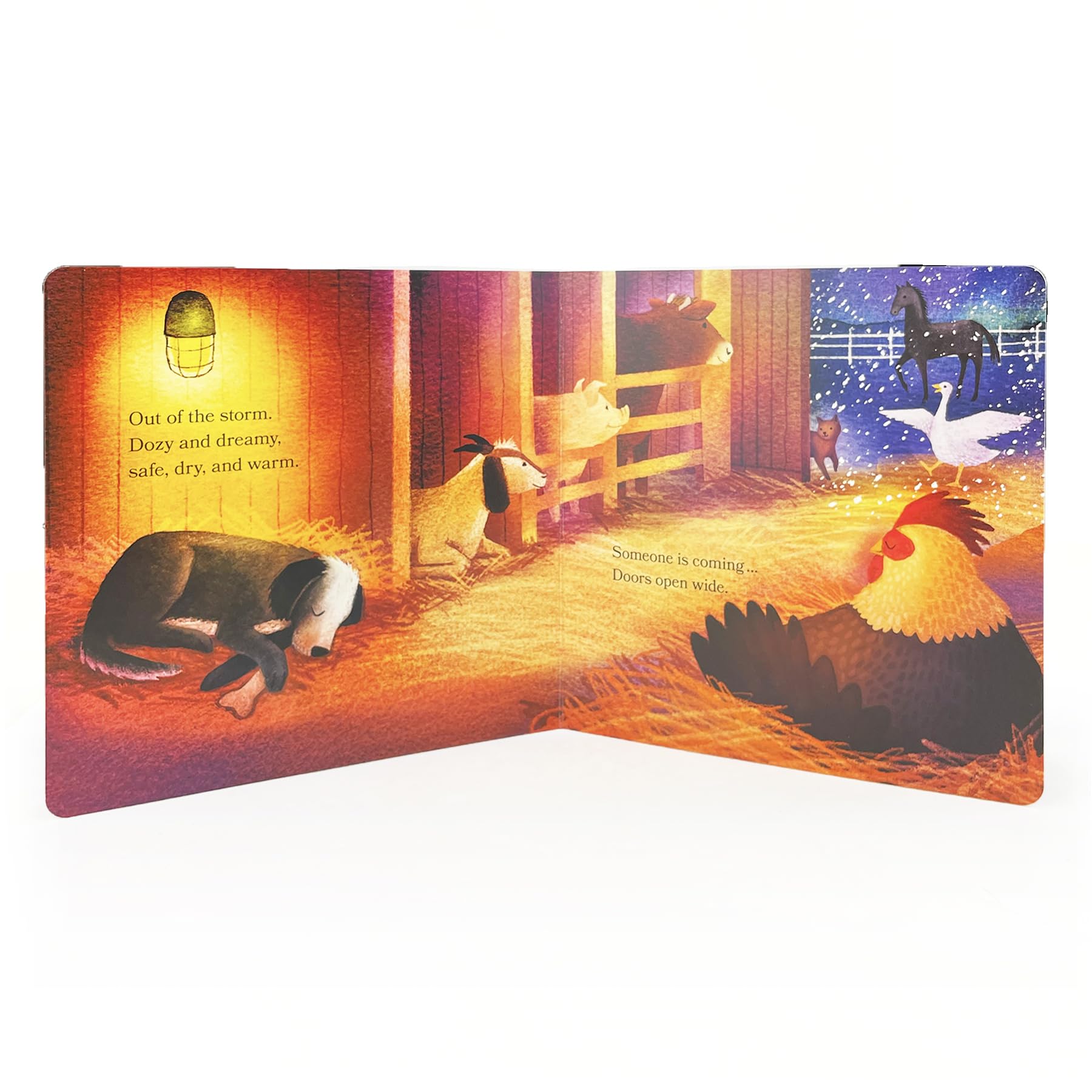Barn in Winter: Safe and Warm on the Farm - A Beautiful Story of Togetherness, Safety and Love (Barn Seasonal Series)