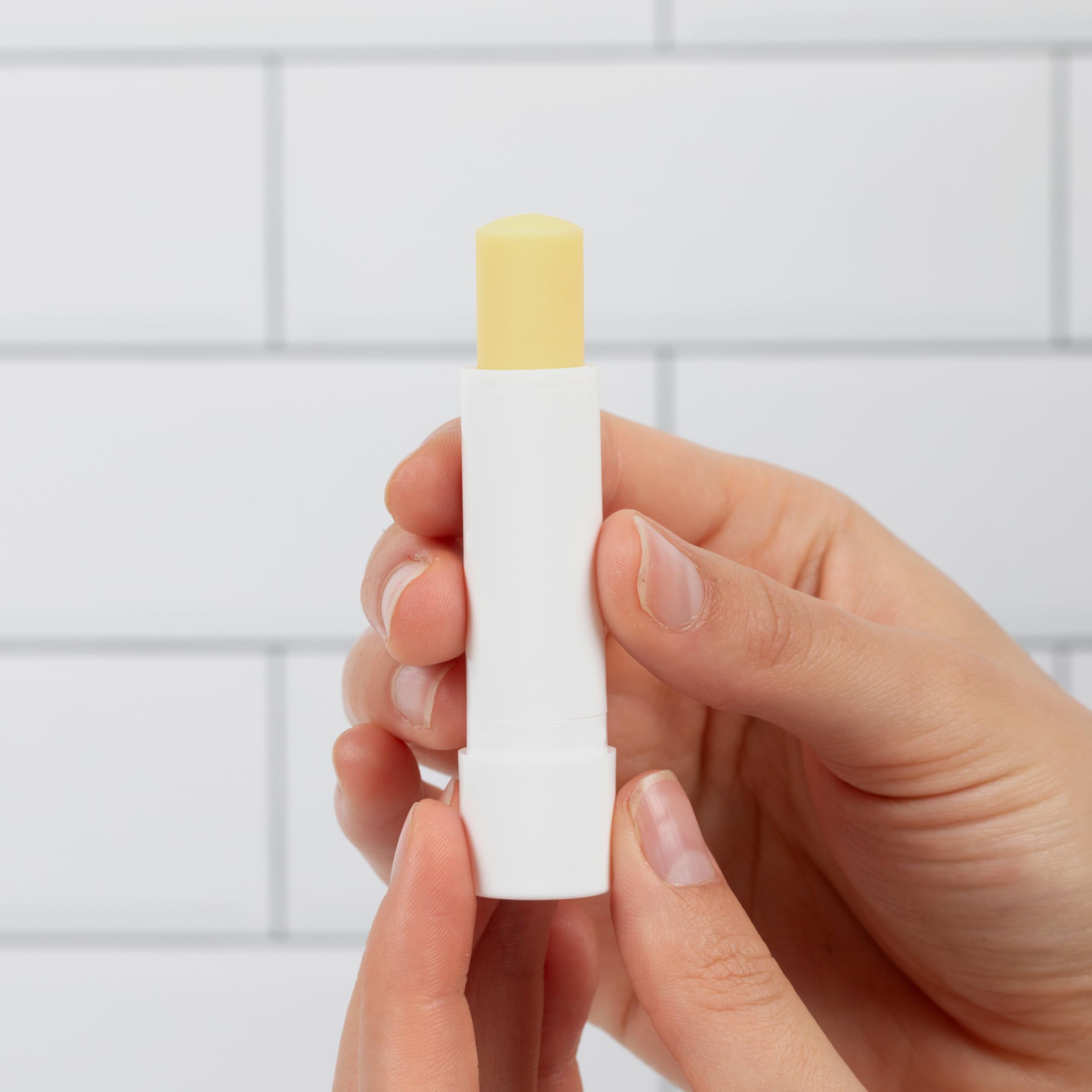 Weleda Everon Lip Balm, Soin Des Levres - 0.17 Oz, White