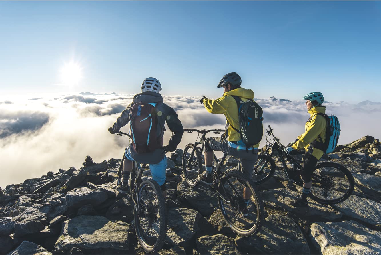 CamelBak M.U.L.E. Mountain Biking Hydration Backpack - Easy Refilling Hydration Backpack - Magnetic Tube Trap - 100oz., Black