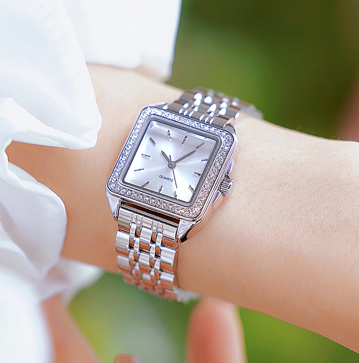 BESTKANG Women Watches Fashion Wristwatch Quartz Waterproof Watch Stainless Square Watch Women’s Golden Watches (Silver-White)