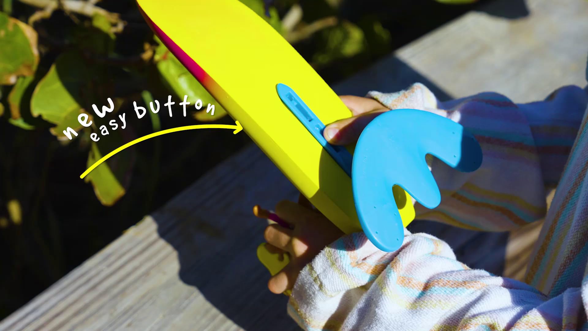 Surfer Dudes Classics Wave Powered Mini-Surfer and Surfboard Toy - Hanalei Harry