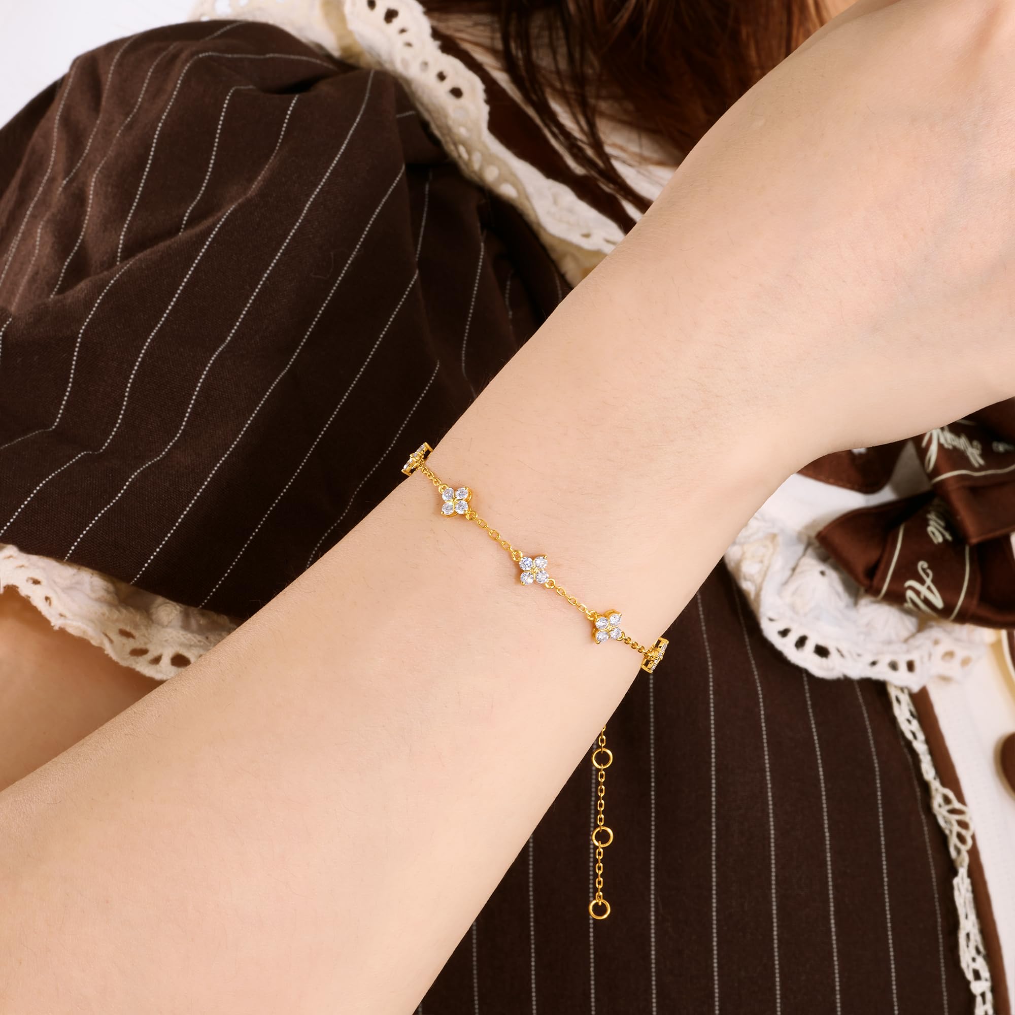 Lab Grown Diamond Bracelets for Women, 1.4 CT 18K White/Yellow Gold Over 925 Sterling Silver Four Leaf Clover Bracelet, D Color VS1 Clarity Diamond Adjustable Bracelets for Birthday Valentines Gifts