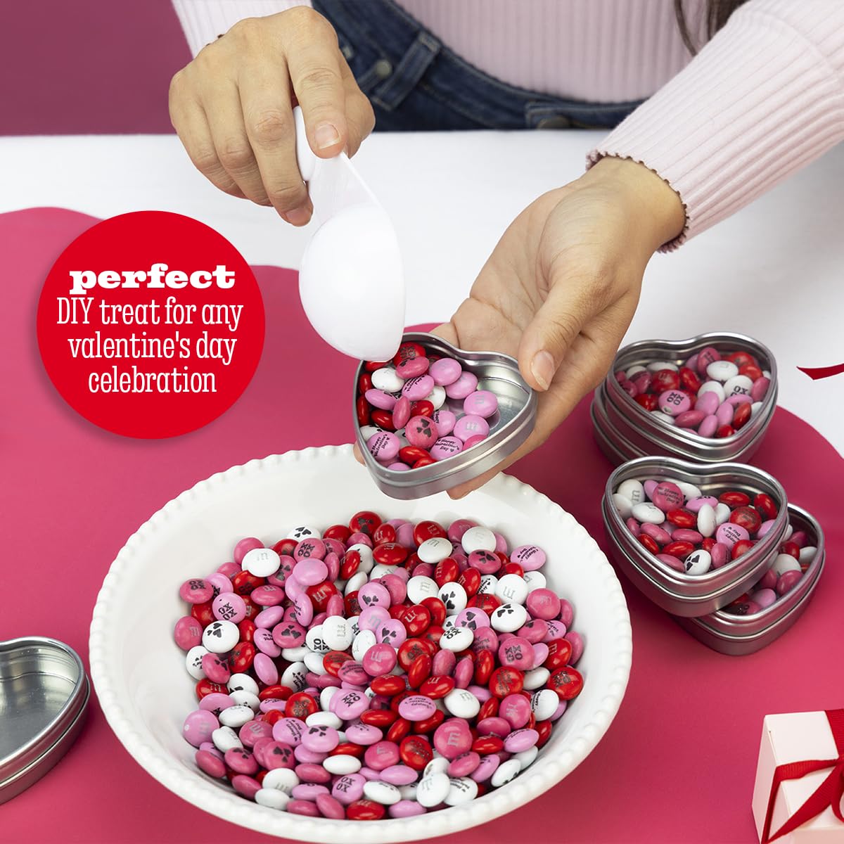 M&M’S WORLD Valentines Day Favor Kits 2lb Chocolate Candy and 20 Heart Tins for Chocolates and Heart Candy