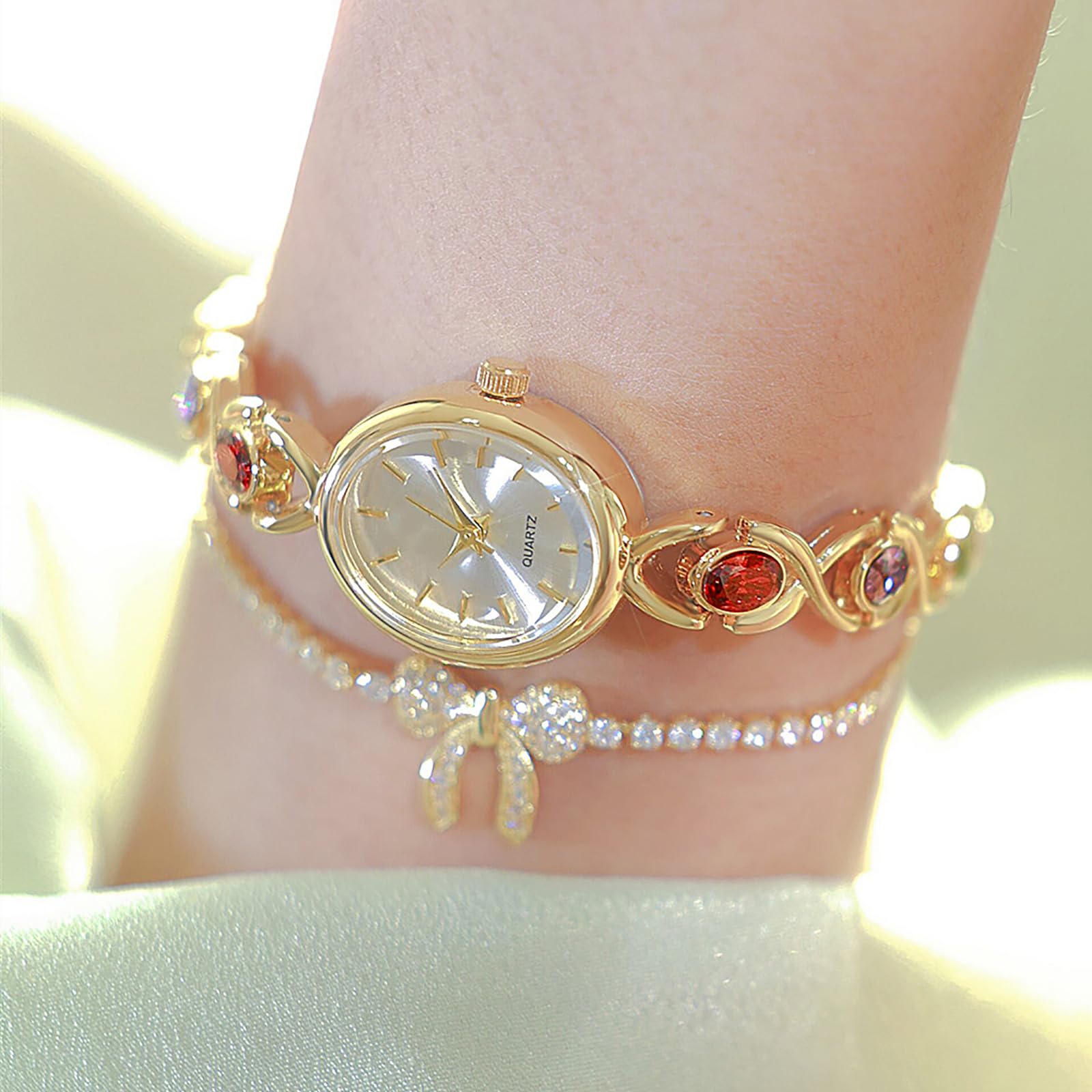 BESTKANG Elegant Women's Gold Vintage Bracelet Watch - Oval Dial Quartz Dress Watch - Waterproof Fashion Wristwatch for Women (A Gold White)