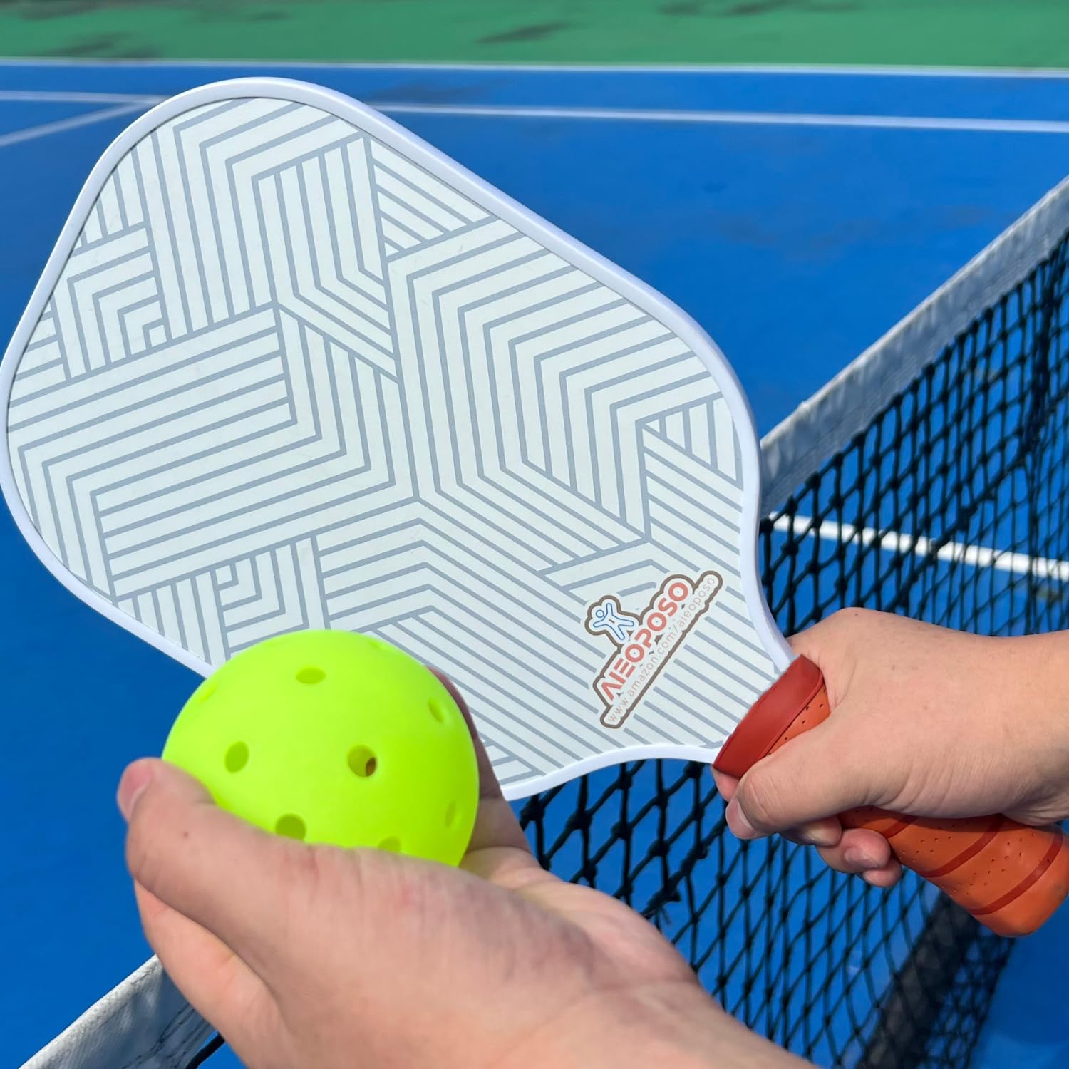 Aieoposo Pickleball Paddles, USAPA Approved Carbon Fiber Pickleball Paddle, Polypropylene Honeycomb Core Pickleball Racket Sets with Wristband & Paddle Cover, Pickleball Gifts for Beginners